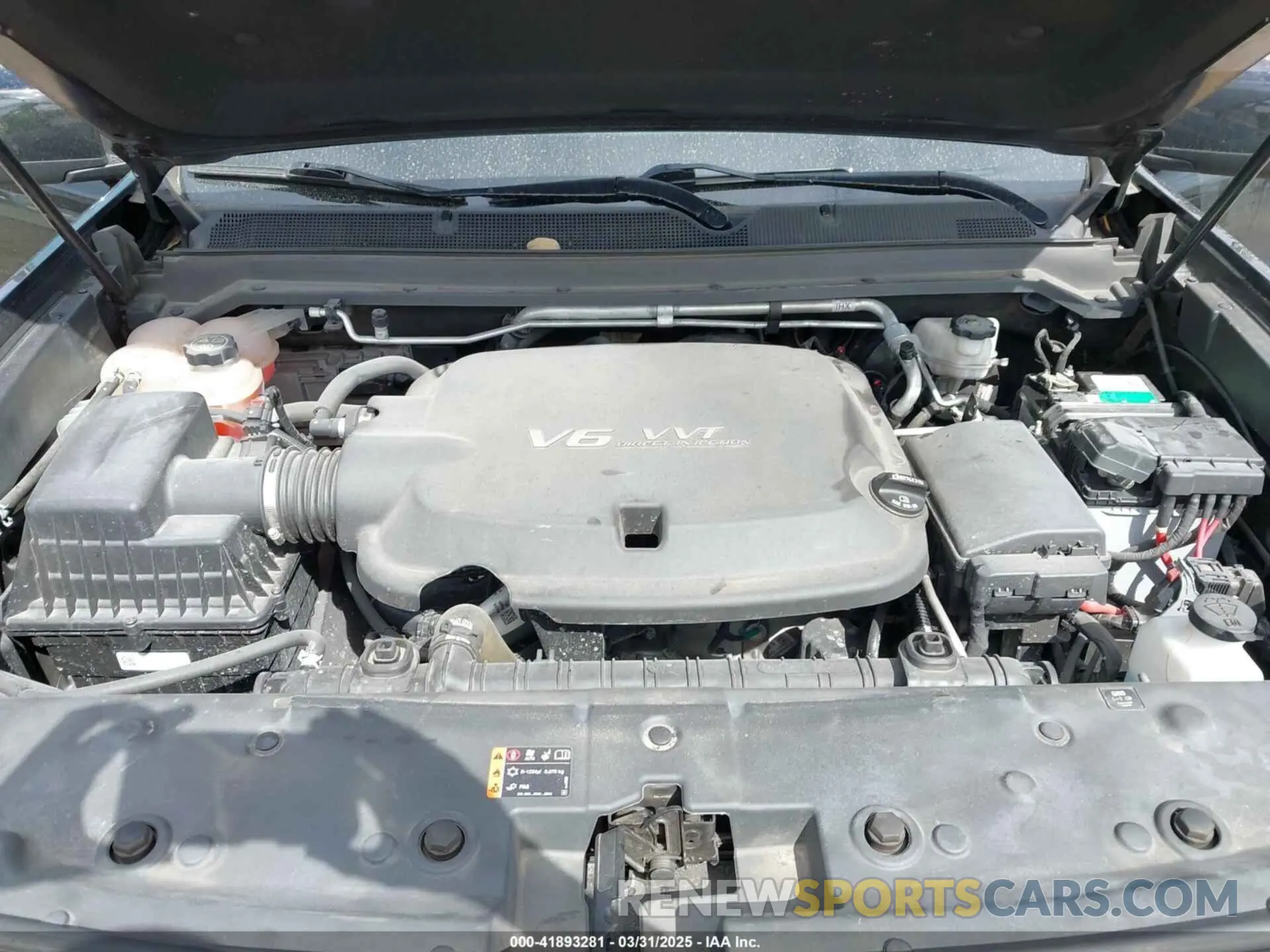 10 Photograph of a damaged car 1GTG6CEN6K1332802 GMC CANYON 2019