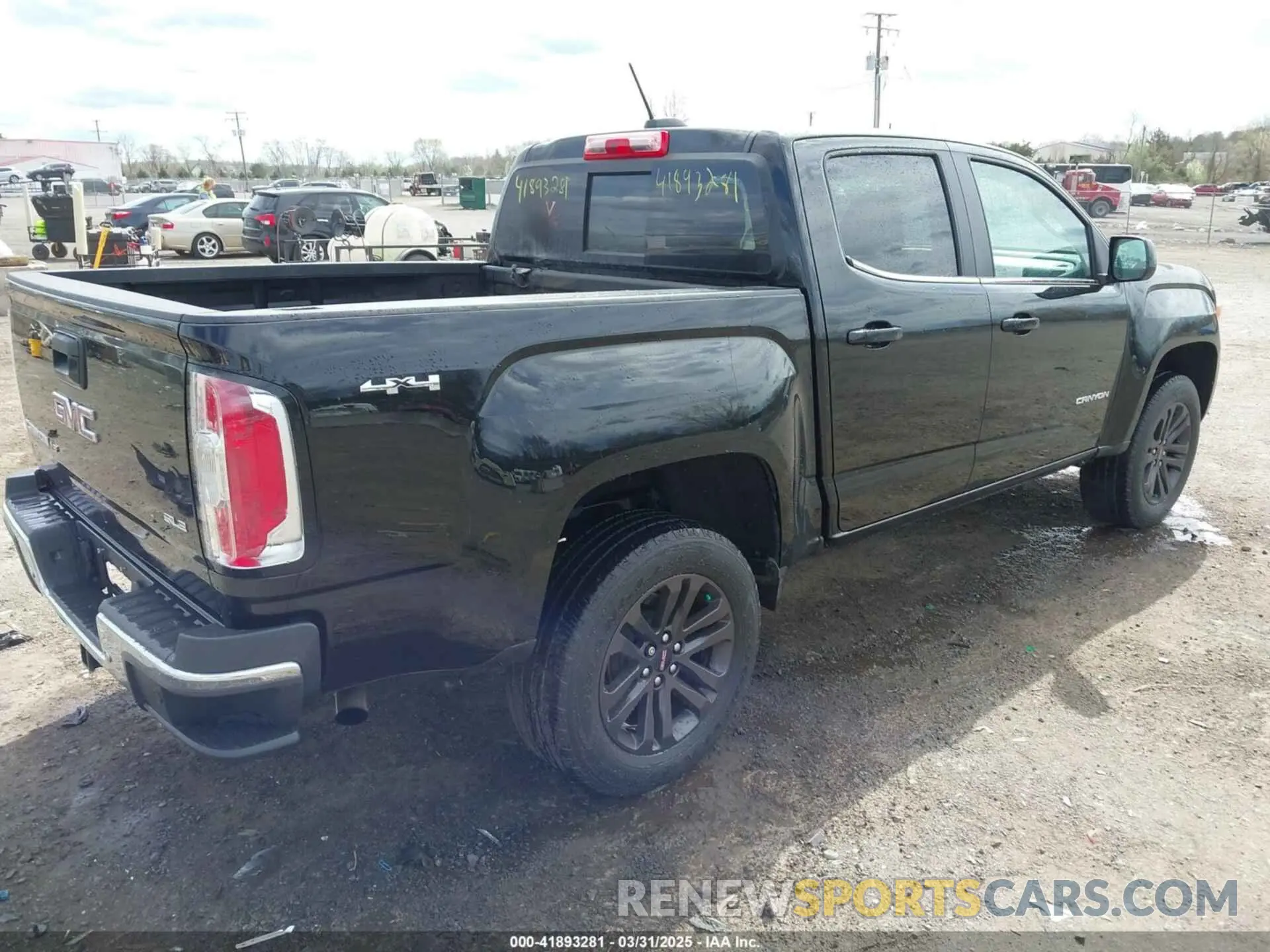4 Photograph of a damaged car 1GTG6CEN6K1332802 GMC CANYON 2019
