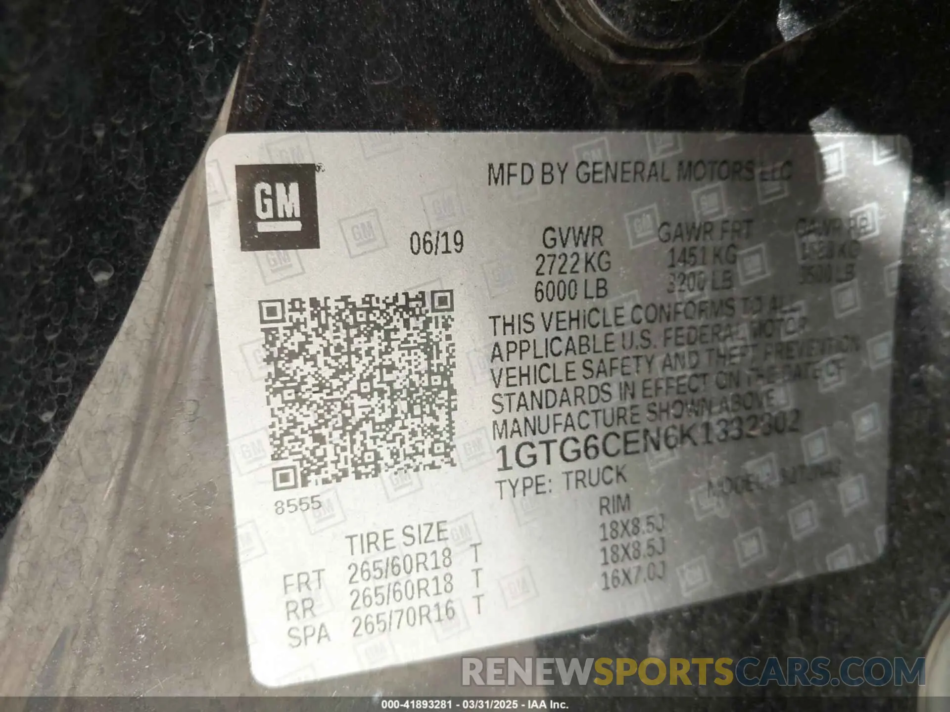 9 Photograph of a damaged car 1GTG6CEN6K1332802 GMC CANYON 2019