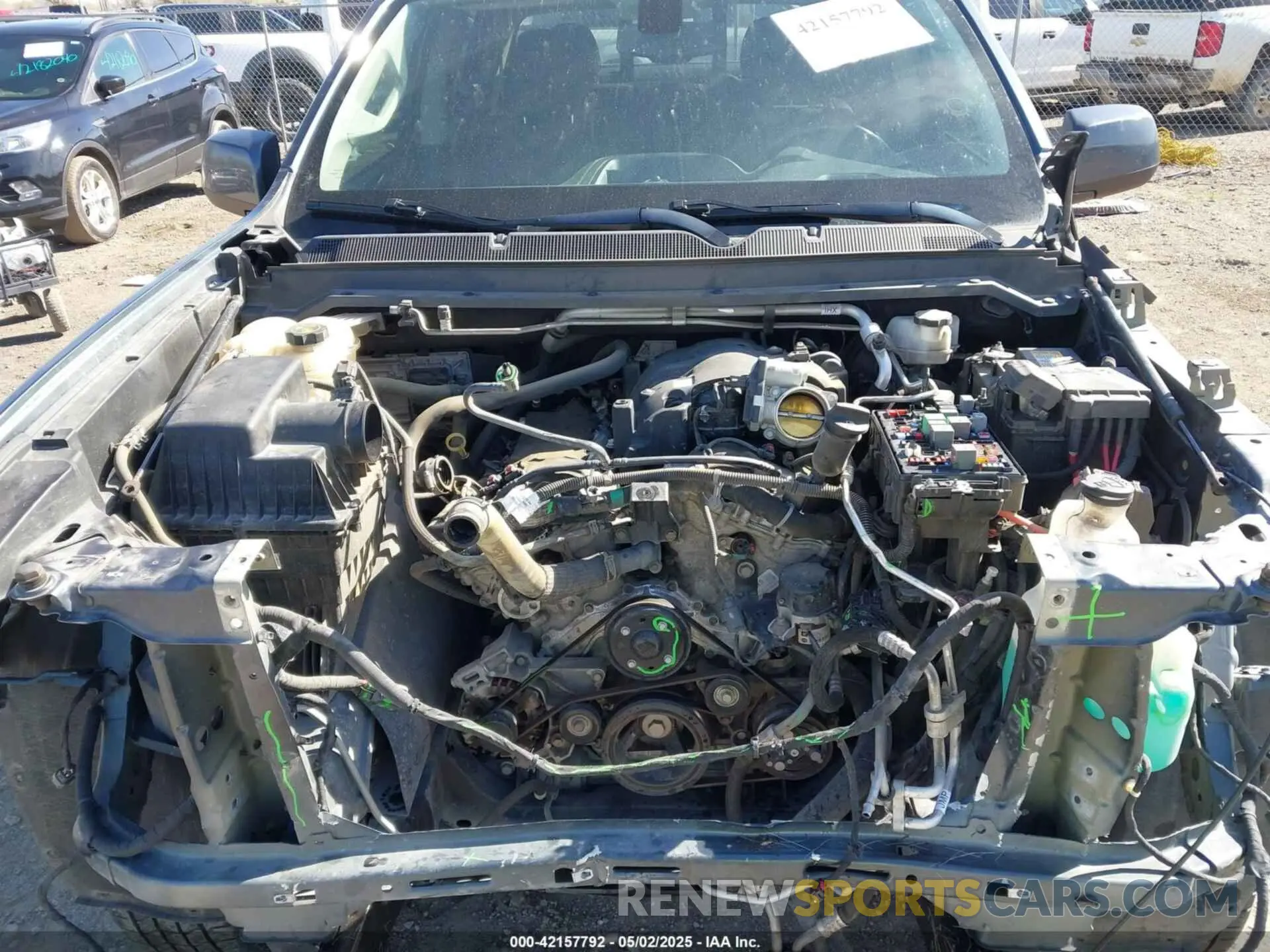 10 Photograph of a damaged car 1GTG6CEN9K1128155 GMC CANYON 2019