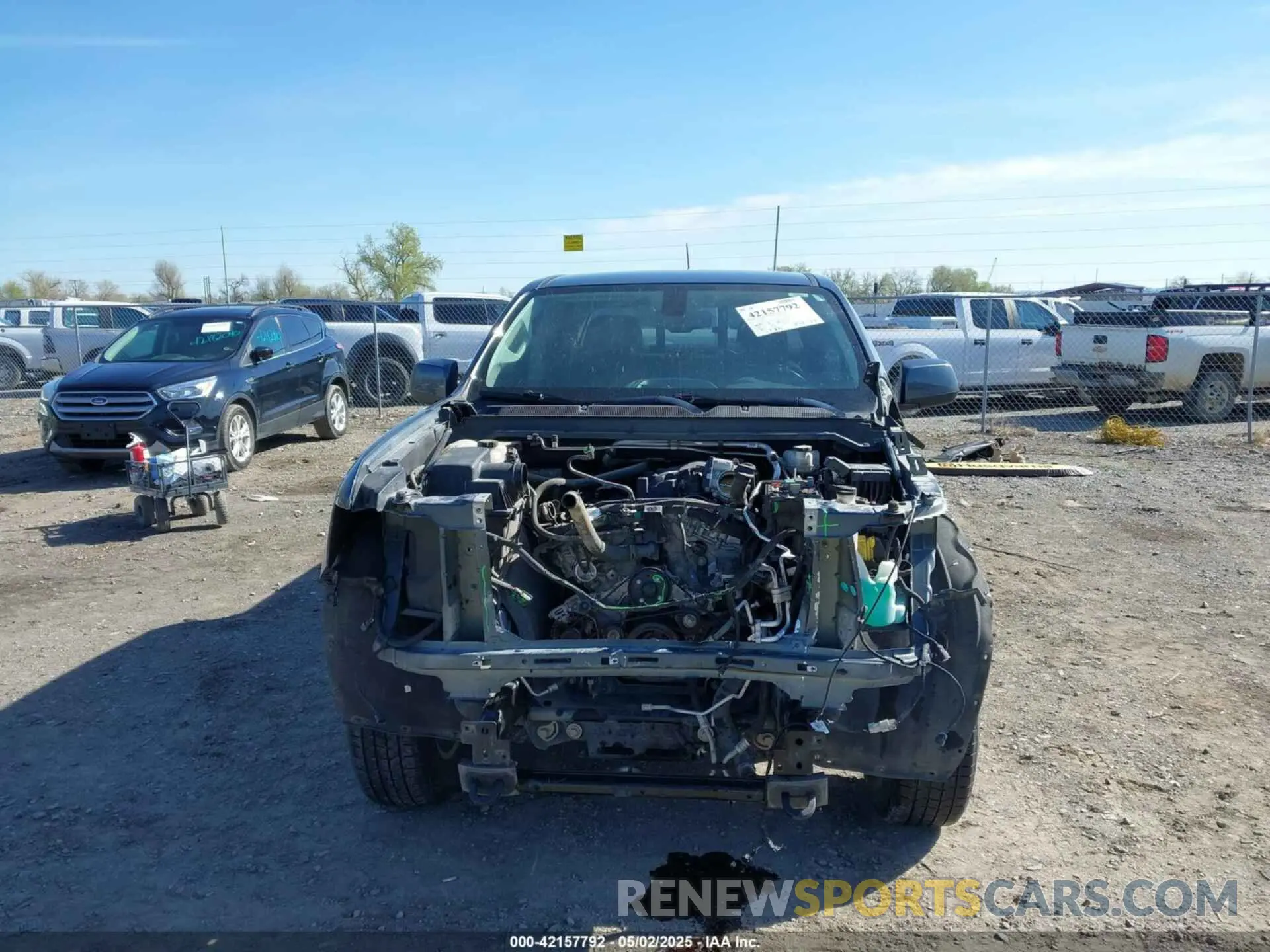 13 Photograph of a damaged car 1GTG6CEN9K1128155 GMC CANYON 2019