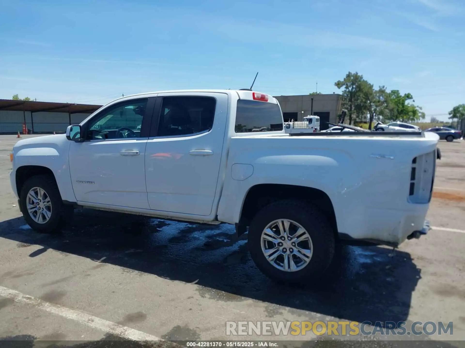 14 Photograph of a damaged car 1GTG6CEN9K1301897 GMC CANYON 2019