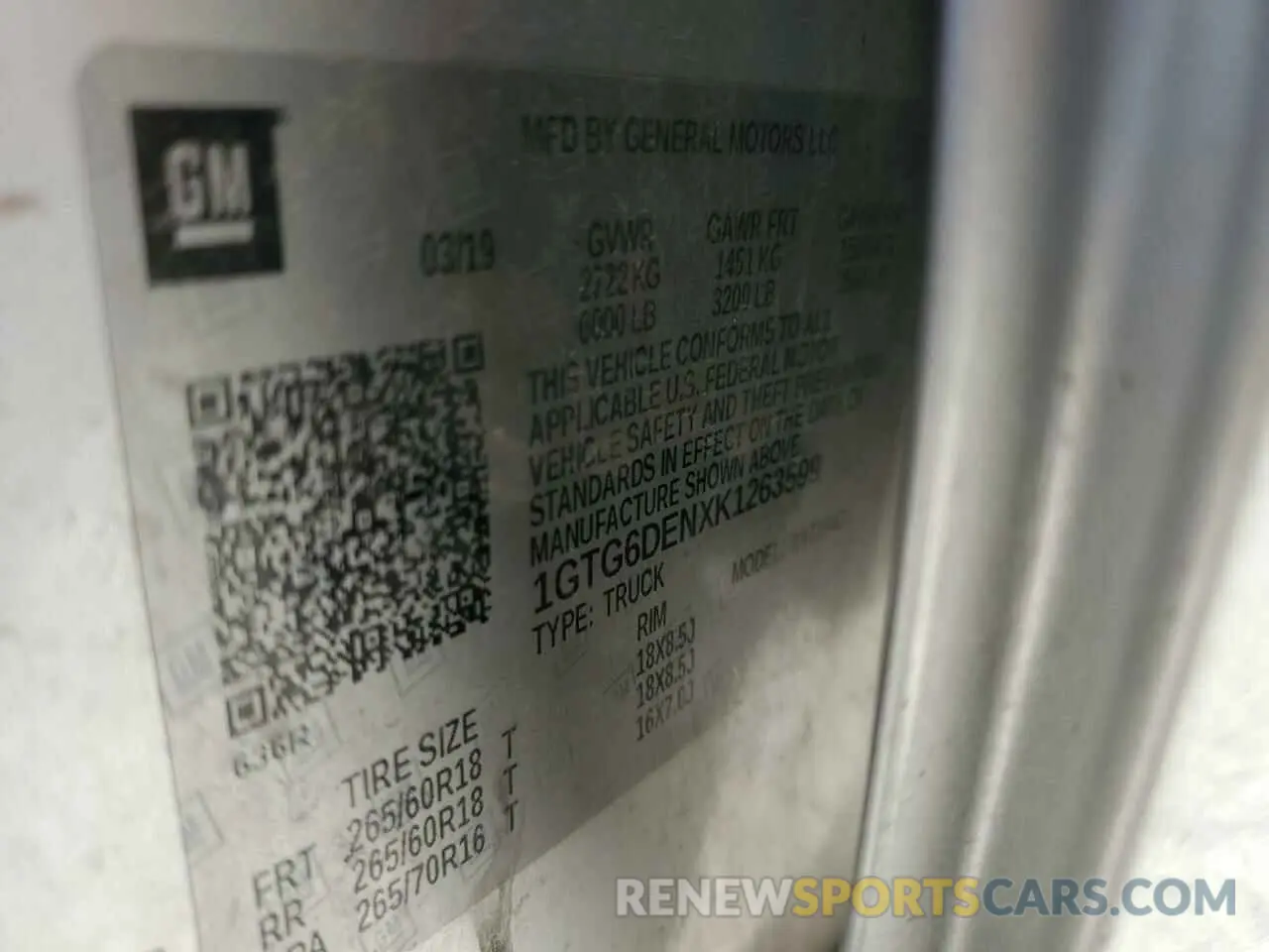 13 Photograph of a damaged car 1GTG6DENXK1263599 GMC CANYON 2019