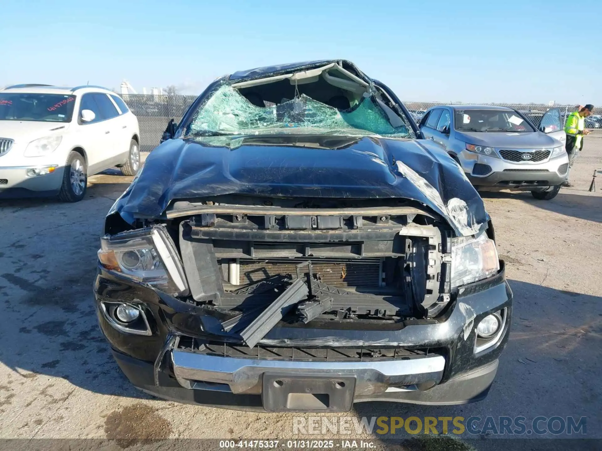 12 Photograph of a damaged car 1GTG6EEN0K1106301 GMC CANYON 2019