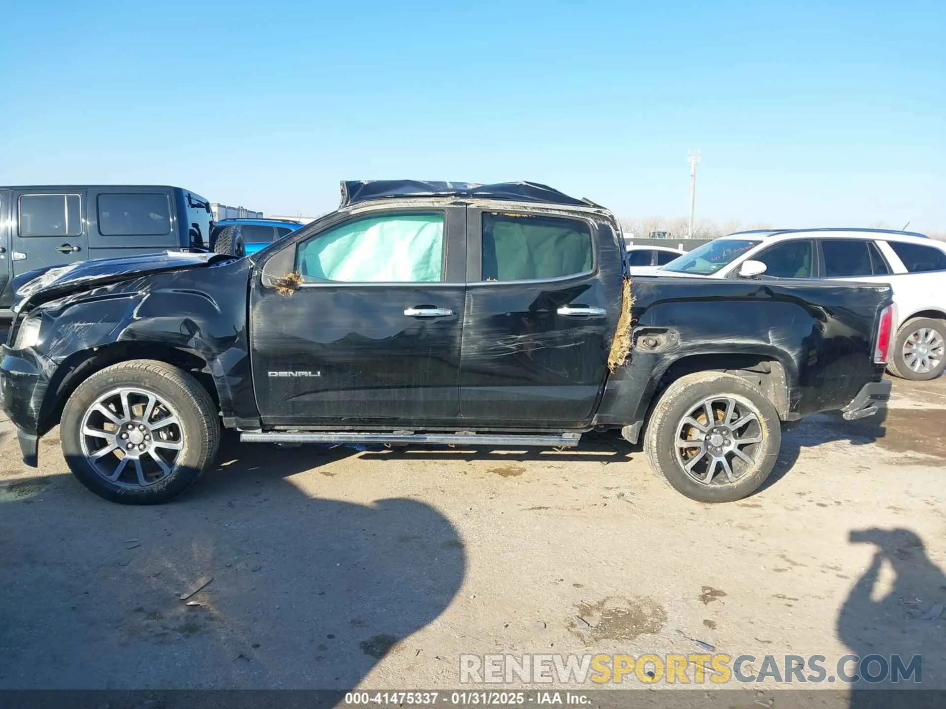 14 Photograph of a damaged car 1GTG6EEN0K1106301 GMC CANYON 2019
