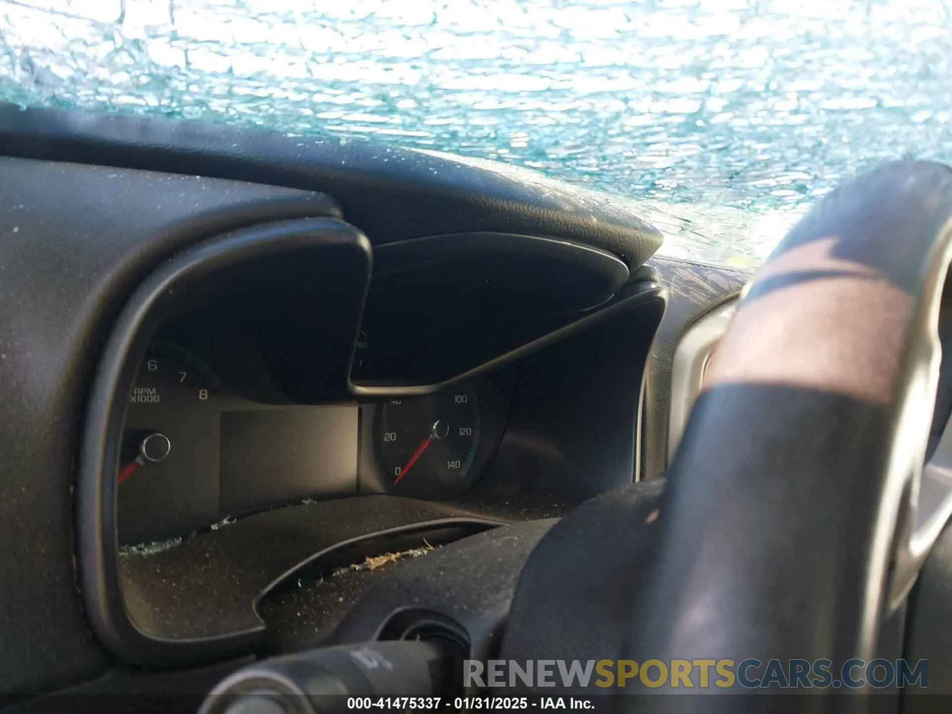 15 Photograph of a damaged car 1GTG6EEN0K1106301 GMC CANYON 2019
