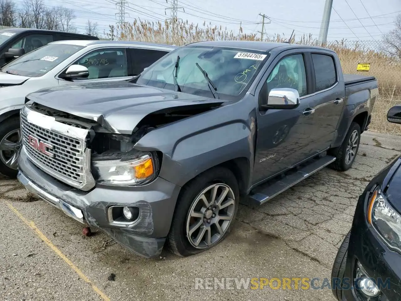 1 Photograph of a damaged car 1GTG6EEN1K1358882 GMC CANYON 2019