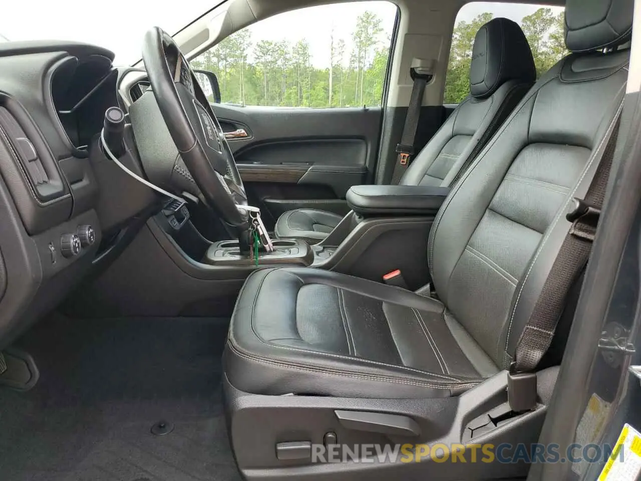 7 Photograph of a damaged car 1GTG6EEN6K1272872 GMC CANYON 2019