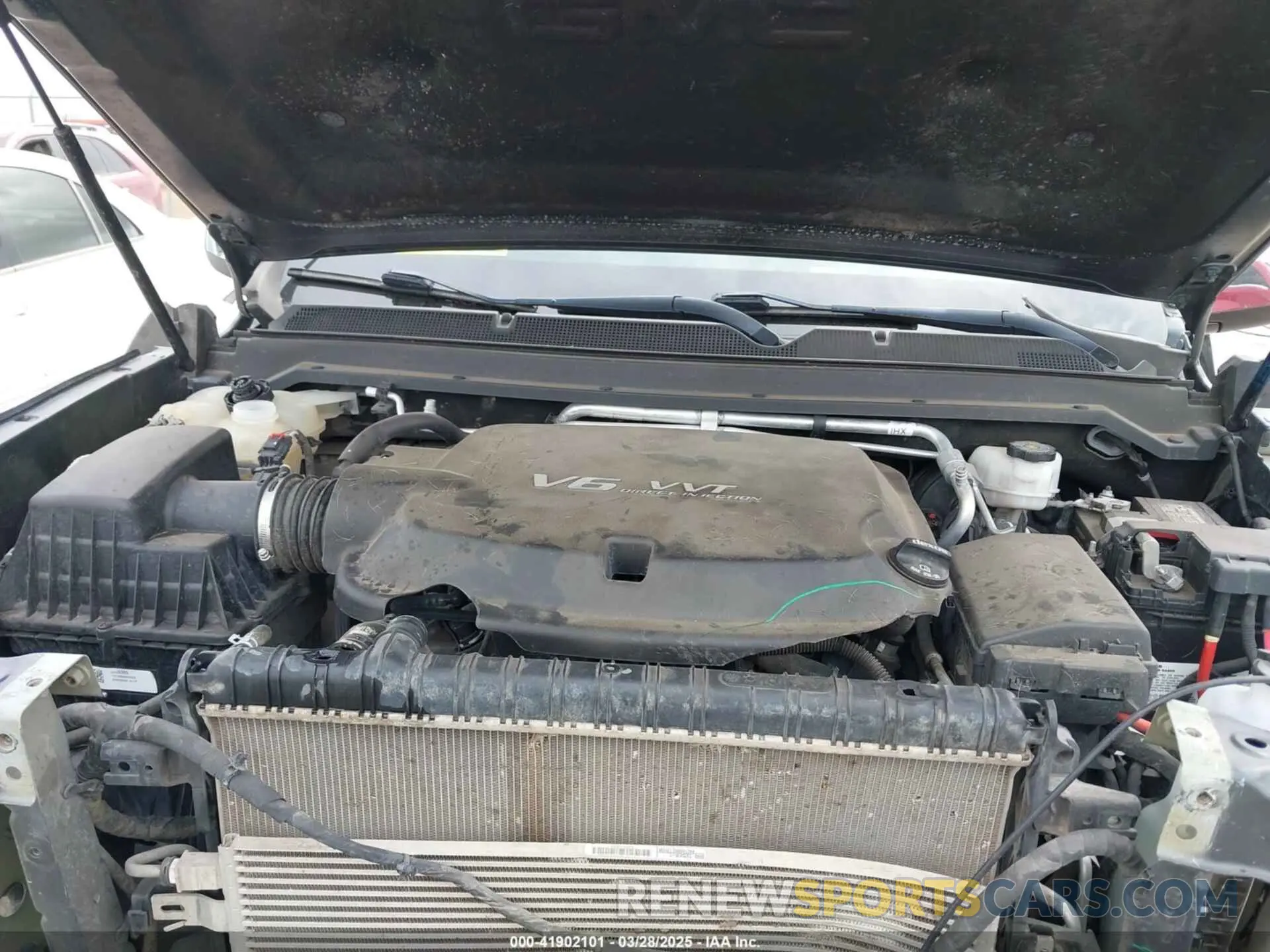 10 Photograph of a damaged car 1GTG6EEN6K1354469 GMC CANYON 2019
