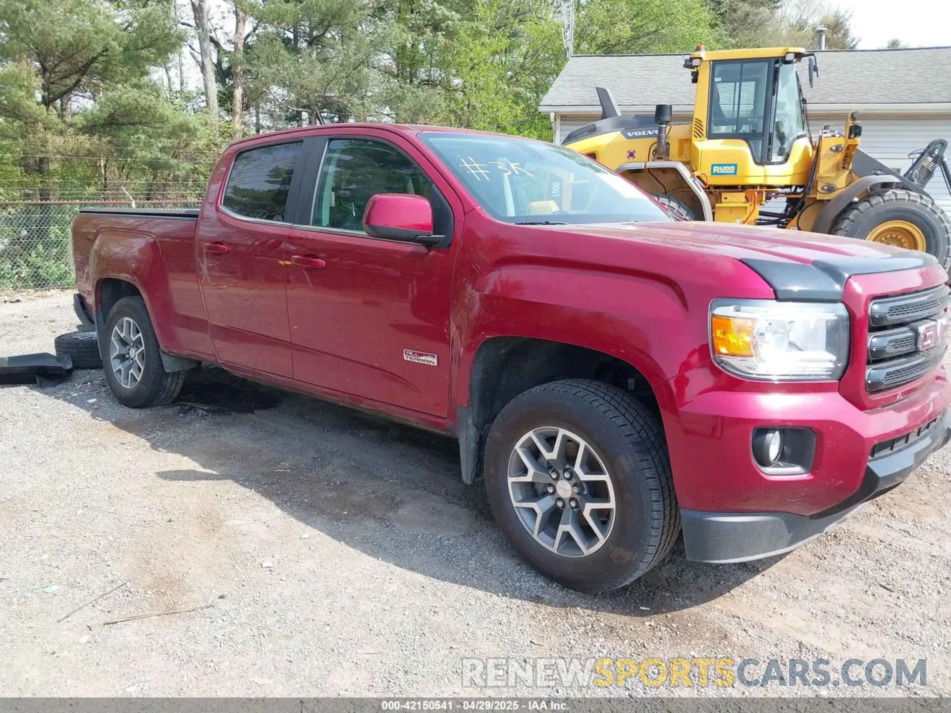1 Photograph of a damaged car 1GTG6FEN1K1290802 GMC CANYON 2019