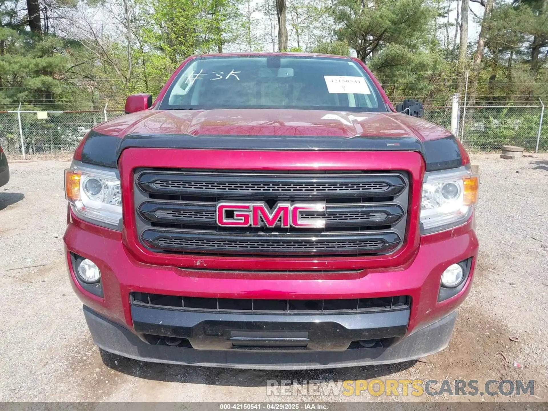 13 Photograph of a damaged car 1GTG6FEN1K1290802 GMC CANYON 2019