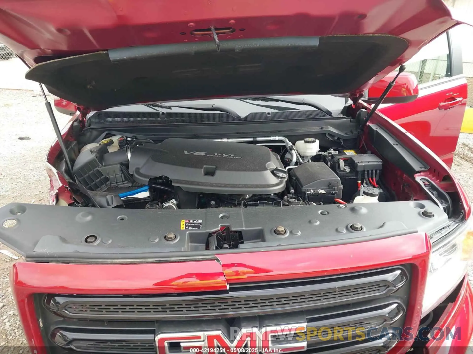 10 Photograph of a damaged car 1GTG6FEN3K1139203 GMC CANYON 2019