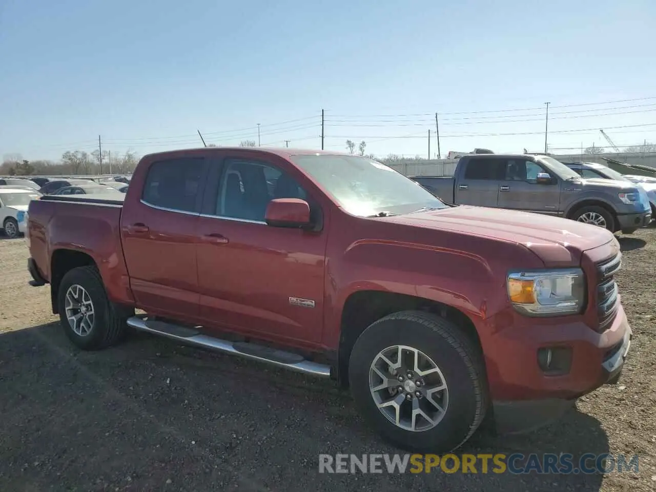 4 Photograph of a damaged car 1GTG6FEN6K1169148 GMC CANYON 2019