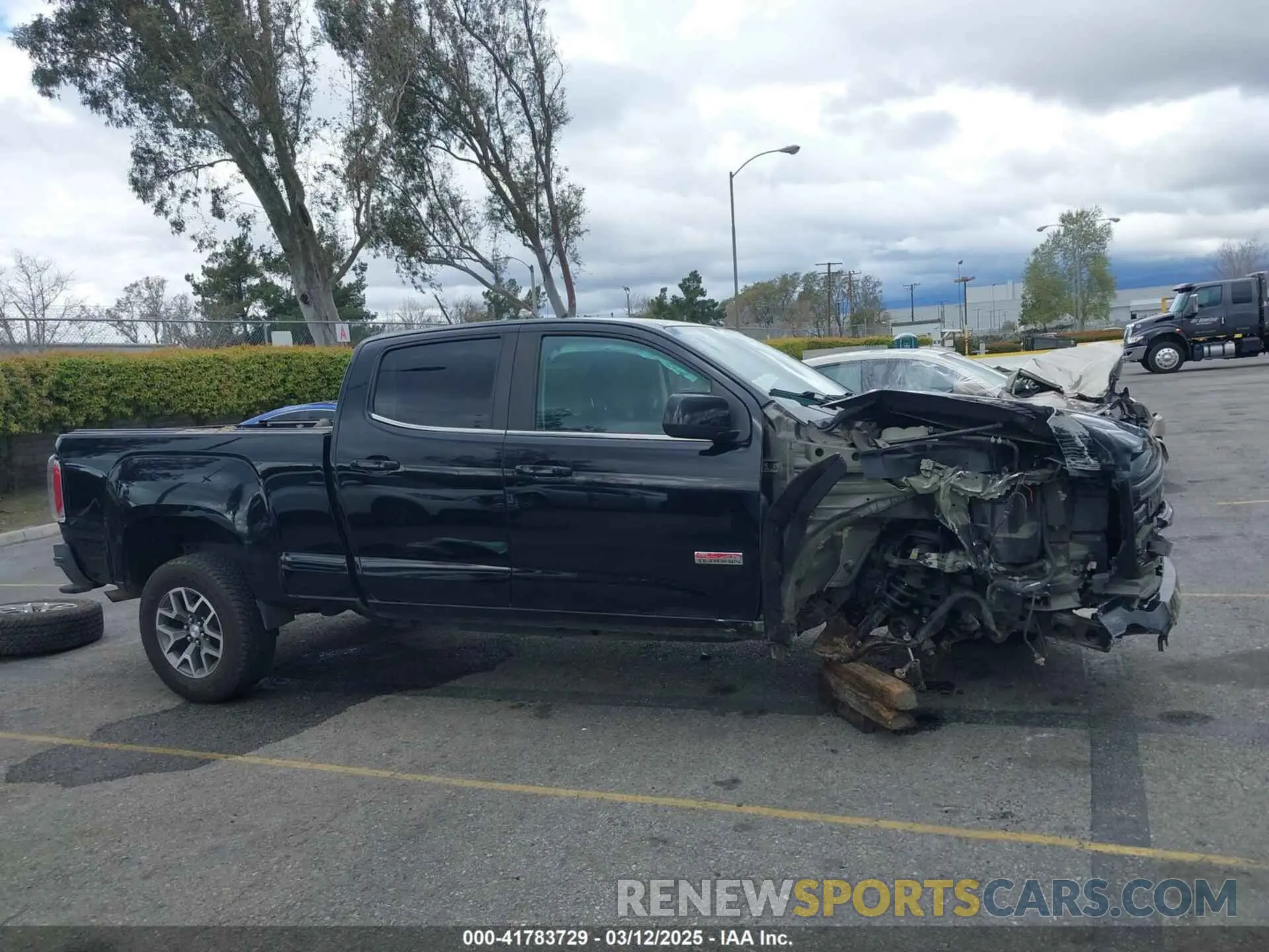 14 Photograph of a damaged car 1GTG6FEN7K1114207 GMC CANYON 2019
