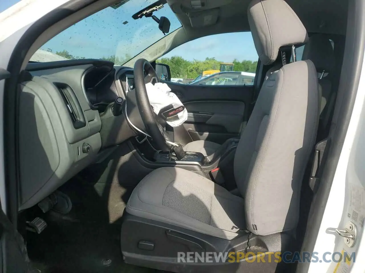 7 Photograph of a damaged car 1GTH5BEN1K1101341 GMC CANYON 2019