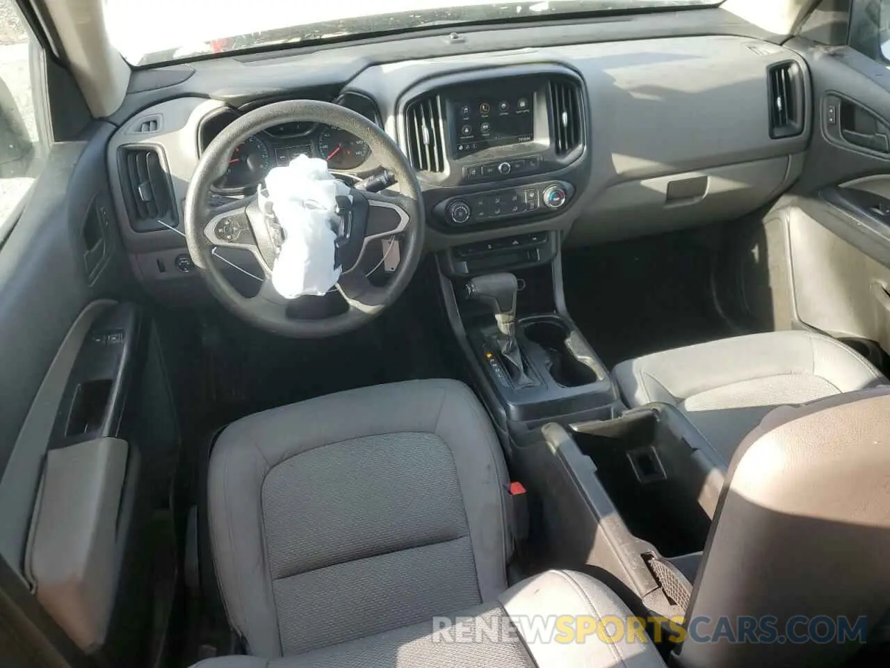 8 Photograph of a damaged car 1GTH5BEN1K1101341 GMC CANYON 2019