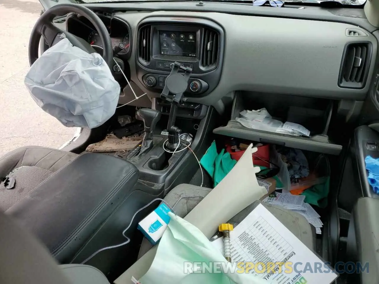 8 Photograph of a damaged car 1GTH5BEN6K1200866 GMC CANYON 2019