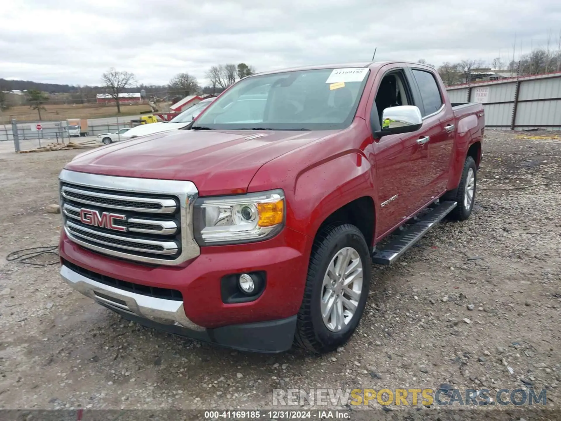 2 Photograph of a damaged car 1GTP6DE15K1291971 GMC CANYON 2019