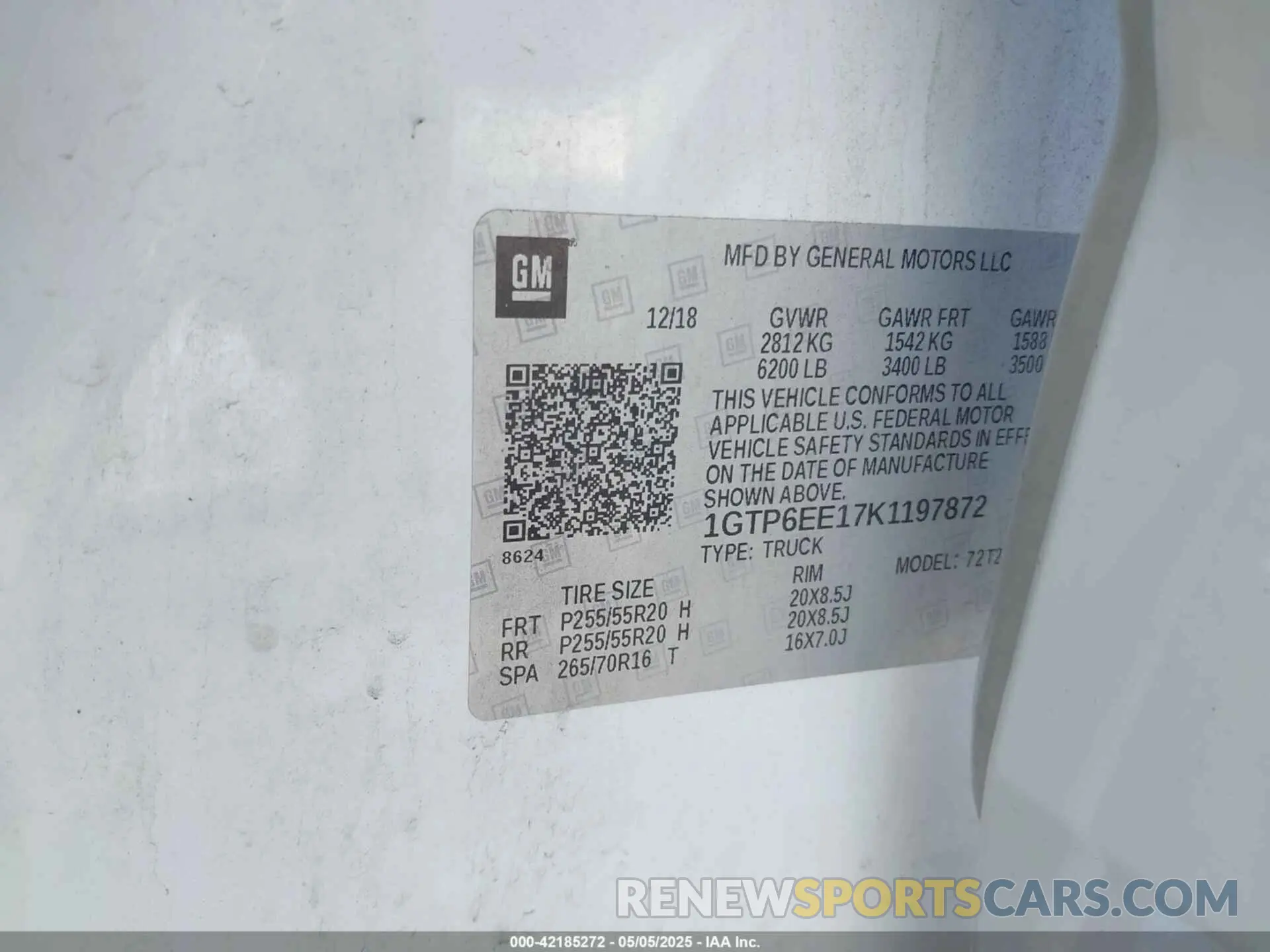 9 Photograph of a damaged car 1GTP6EE17K1197872 GMC CANYON 2019