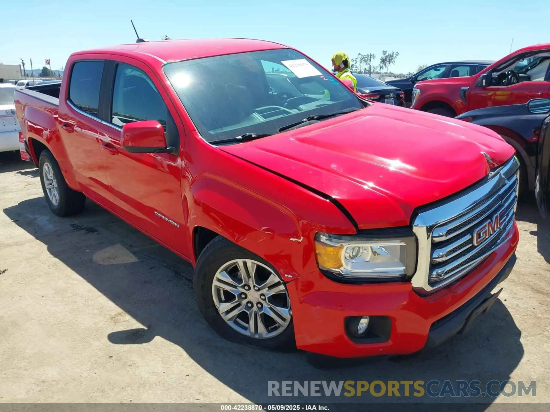 1 Photograph of a damaged car 1GTG5CEN7L1181313 GMC CANYON 2020