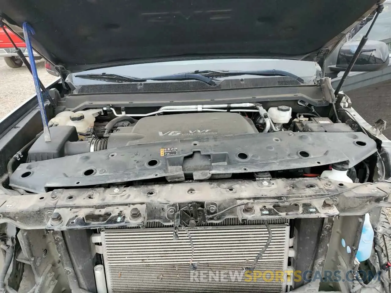 11 Photograph of a damaged car 1GTG5CENXL1247286 GMC CANYON 2020