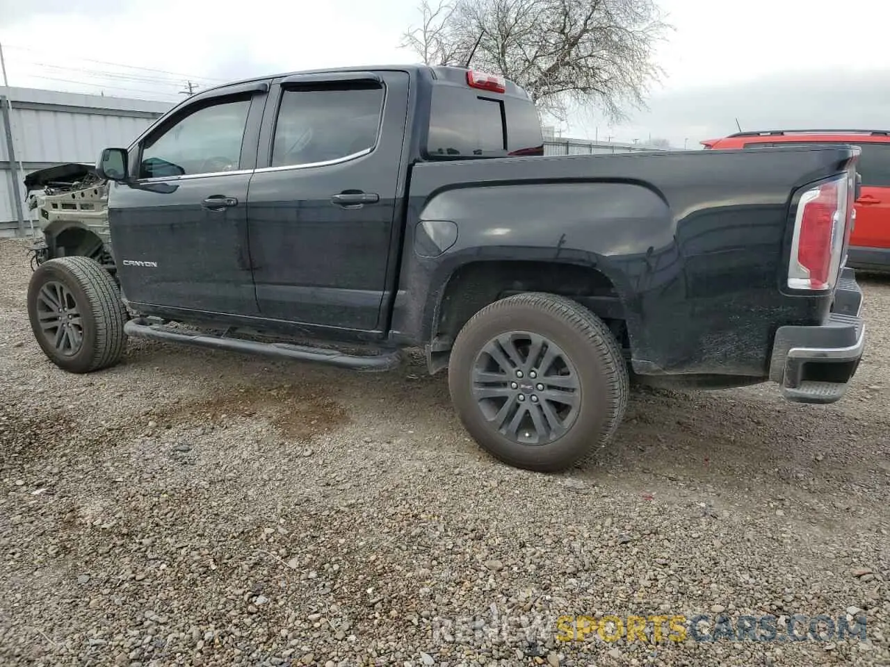 2 Photograph of a damaged car 1GTG5CENXL1247286 GMC CANYON 2020