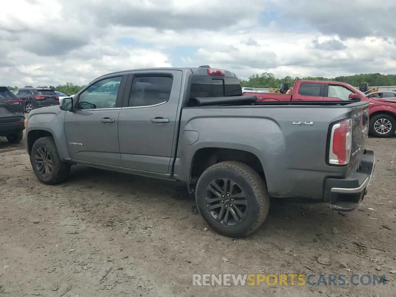 2 Photograph of a damaged car 1GTG6CEN8L1143022 GMC CANYON 2020
