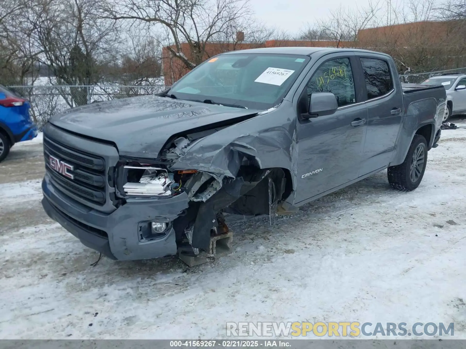 2 Photograph of a damaged car 1GTG6CEN9L1141277 GMC CANYON 2020