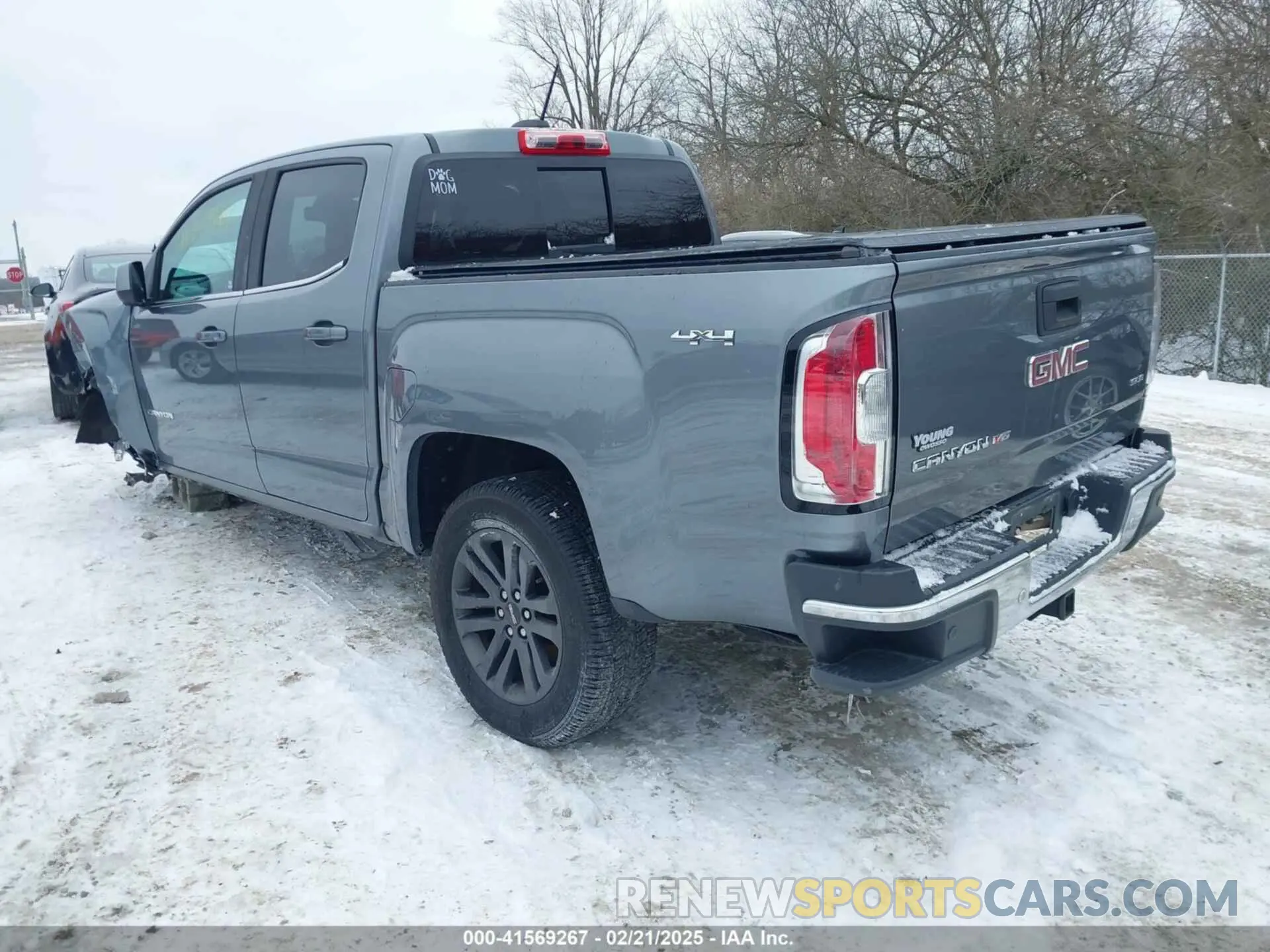 3 Photograph of a damaged car 1GTG6CEN9L1141277 GMC CANYON 2020