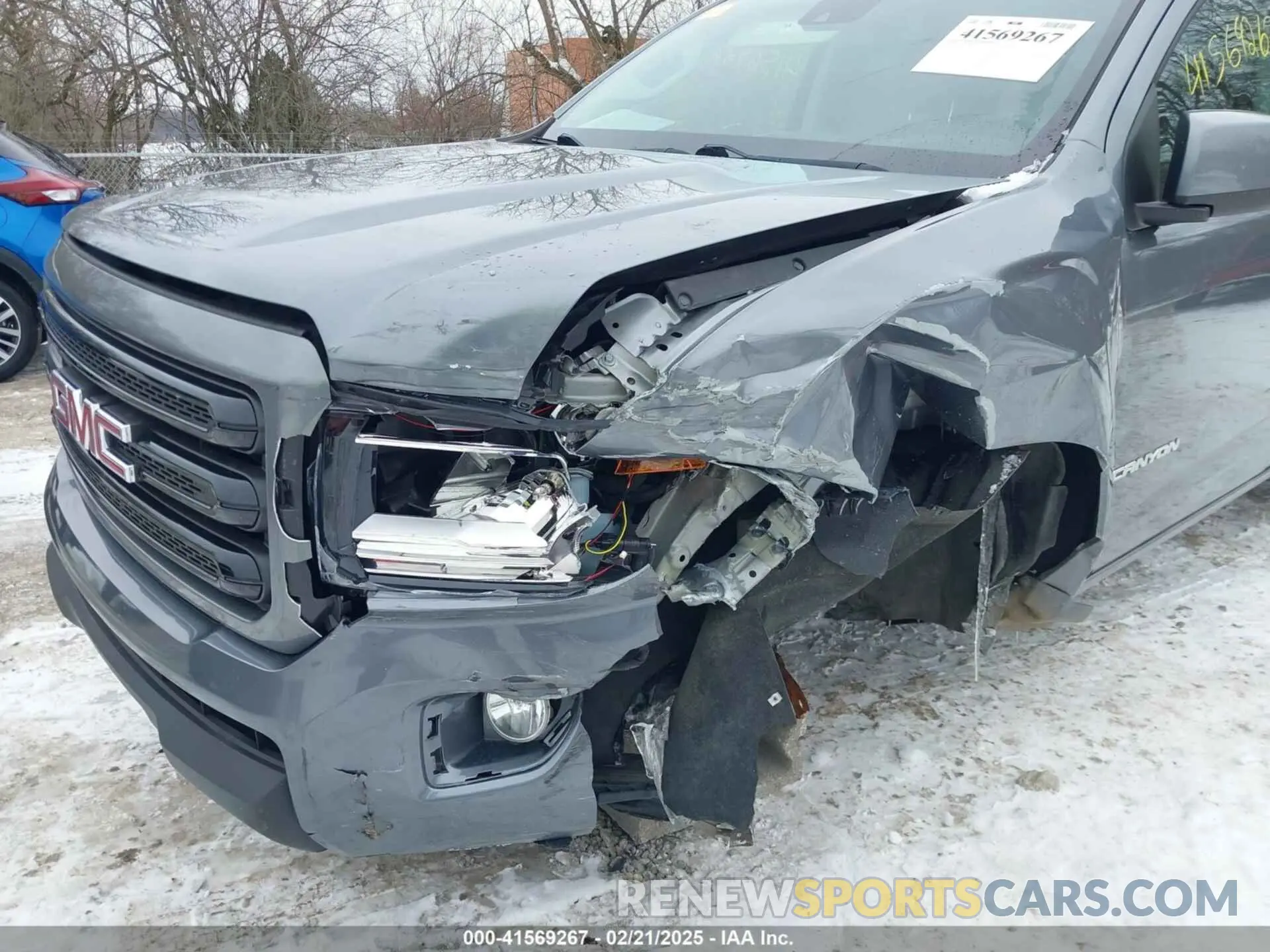 6 Photograph of a damaged car 1GTG6CEN9L1141277 GMC CANYON 2020