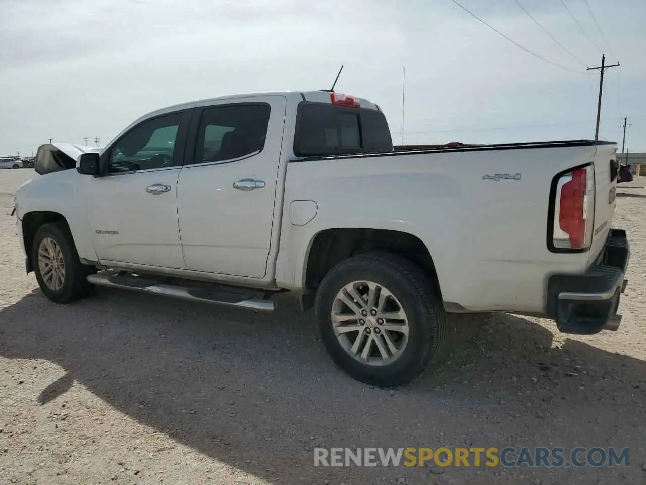 2 Photograph of a damaged car 1GTG6DEN3L1229537 GMC CANYON 2020
