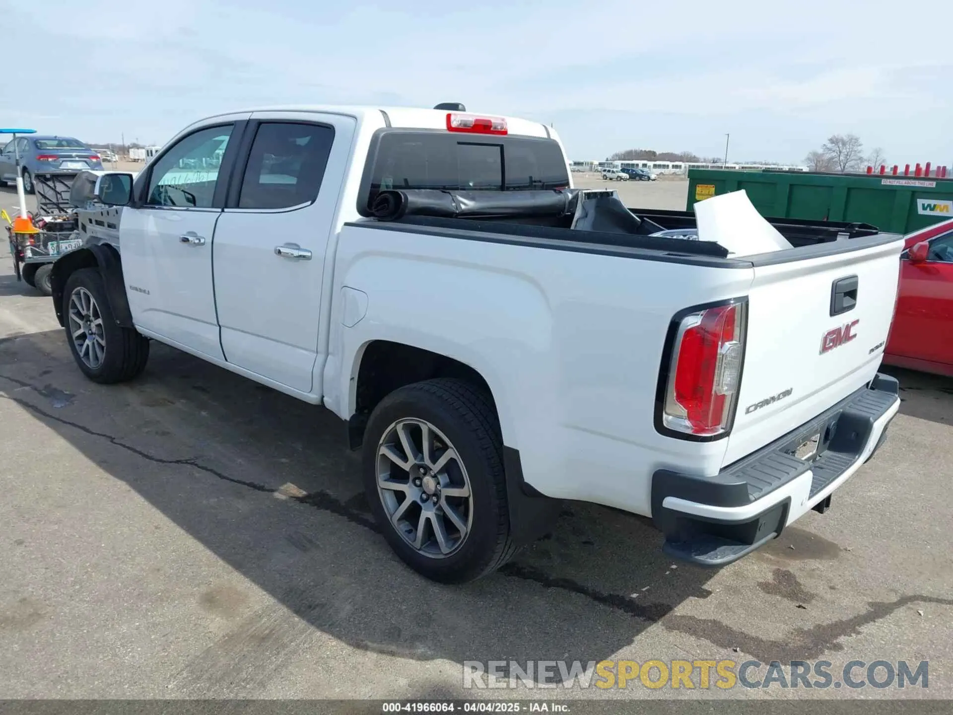 3 Photograph of a damaged car 1GTG6EEN9L1183850 GMC CANYON 2020