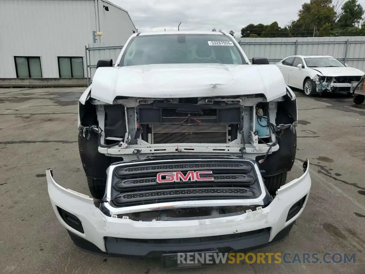 5 Photograph of a damaged car 1GTH5AEA4L1137176 GMC CANYON 2020