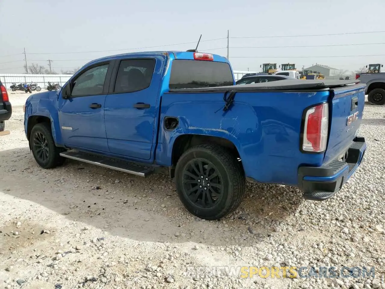 2 Photograph of a damaged car 1GTG5BEAXM1294051 GMC CANYON 2021