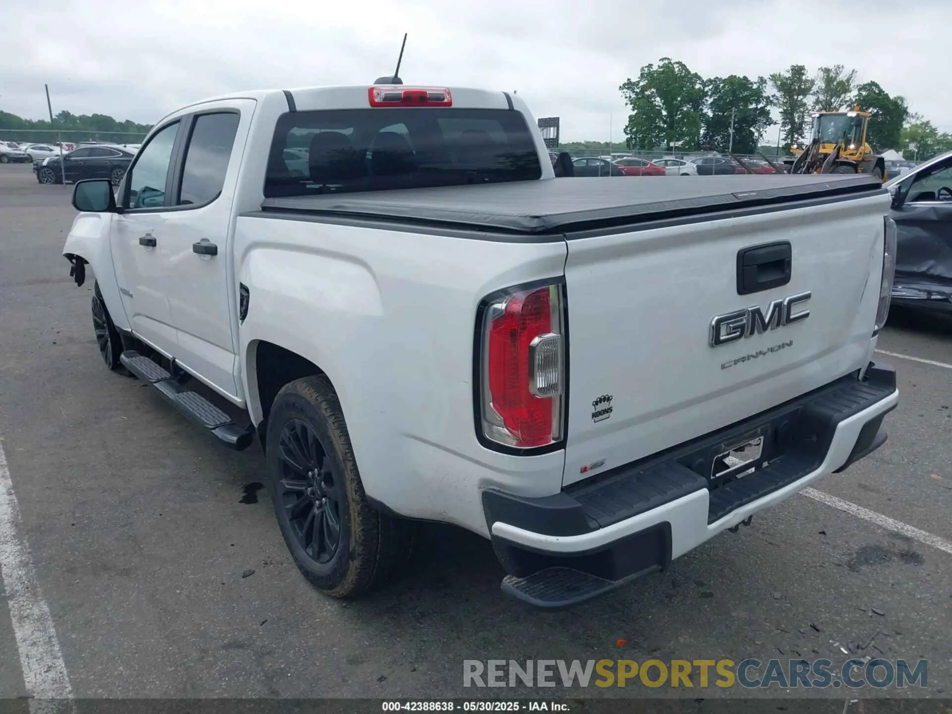 3 Photograph of a damaged car 1GTG5BEN2M1292797 GMC CANYON 2021