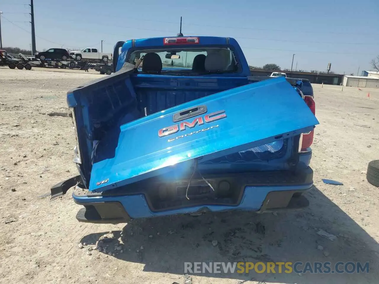 6 Photograph of a damaged car 1GTG5BENXM1285631 GMC CANYON 2021