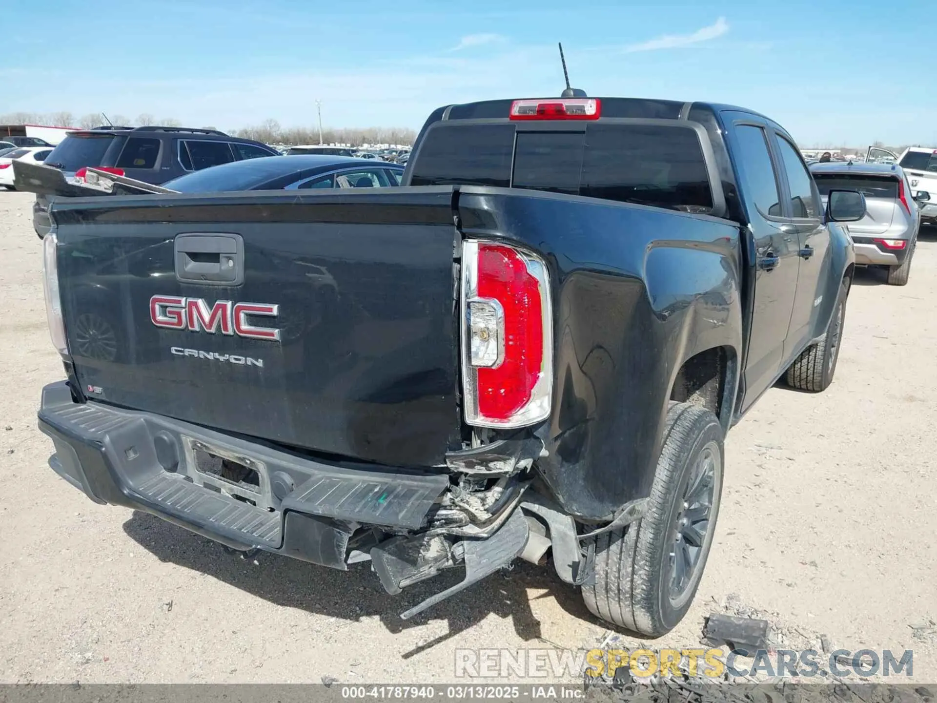 6 Photograph of a damaged car 1GTG5CEN8M1210433 GMC CANYON 2021