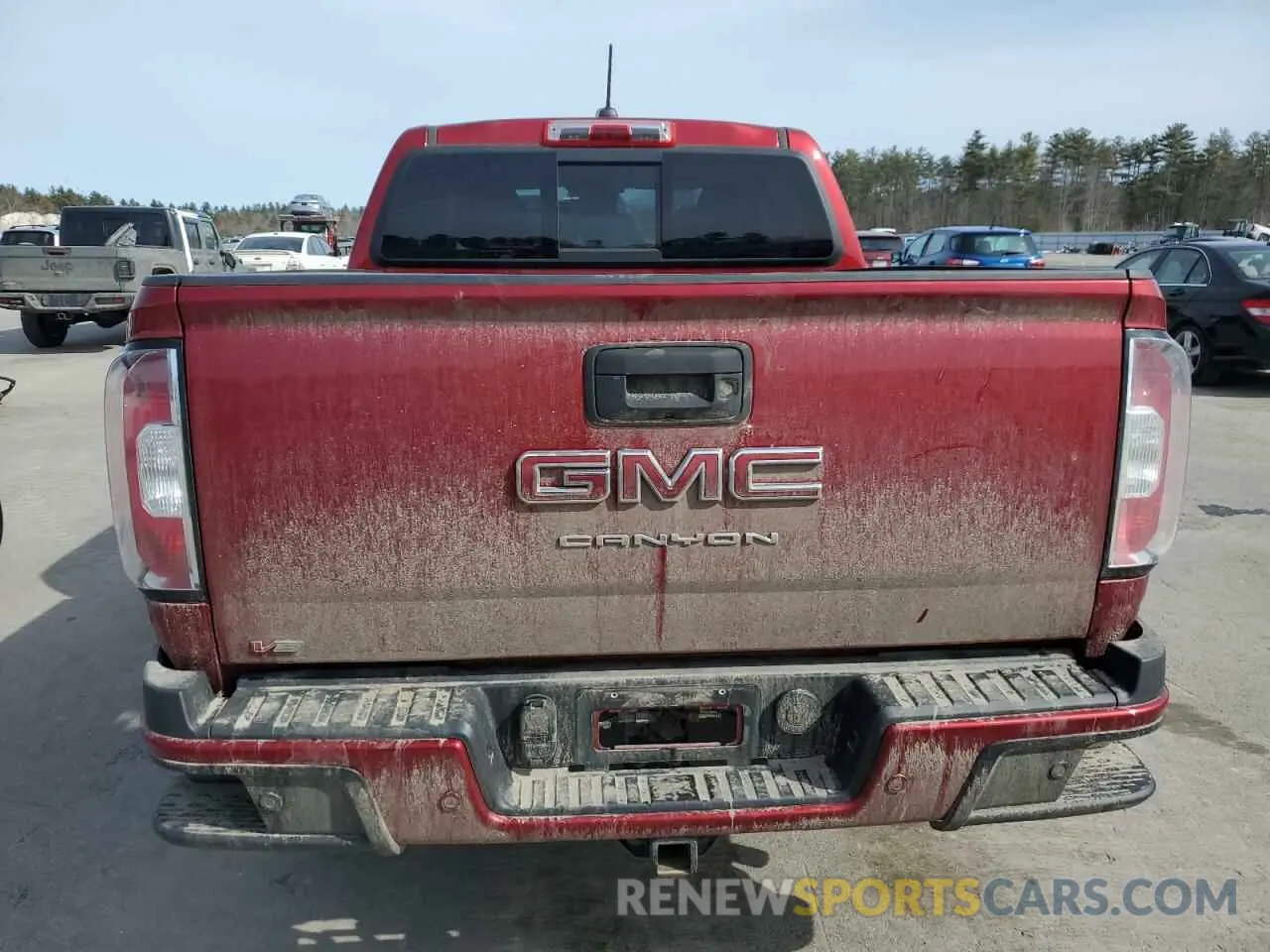 6 Photograph of a damaged car 1GTG6CEN6M1165554 GMC CANYON 2021