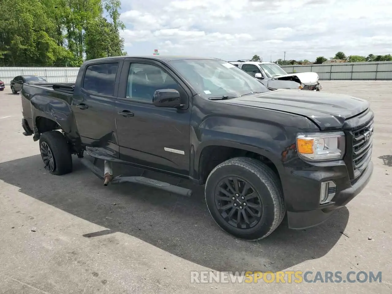 4 Photograph of a damaged car 1GTG6CEN9M1203780 GMC CANYON 2021
