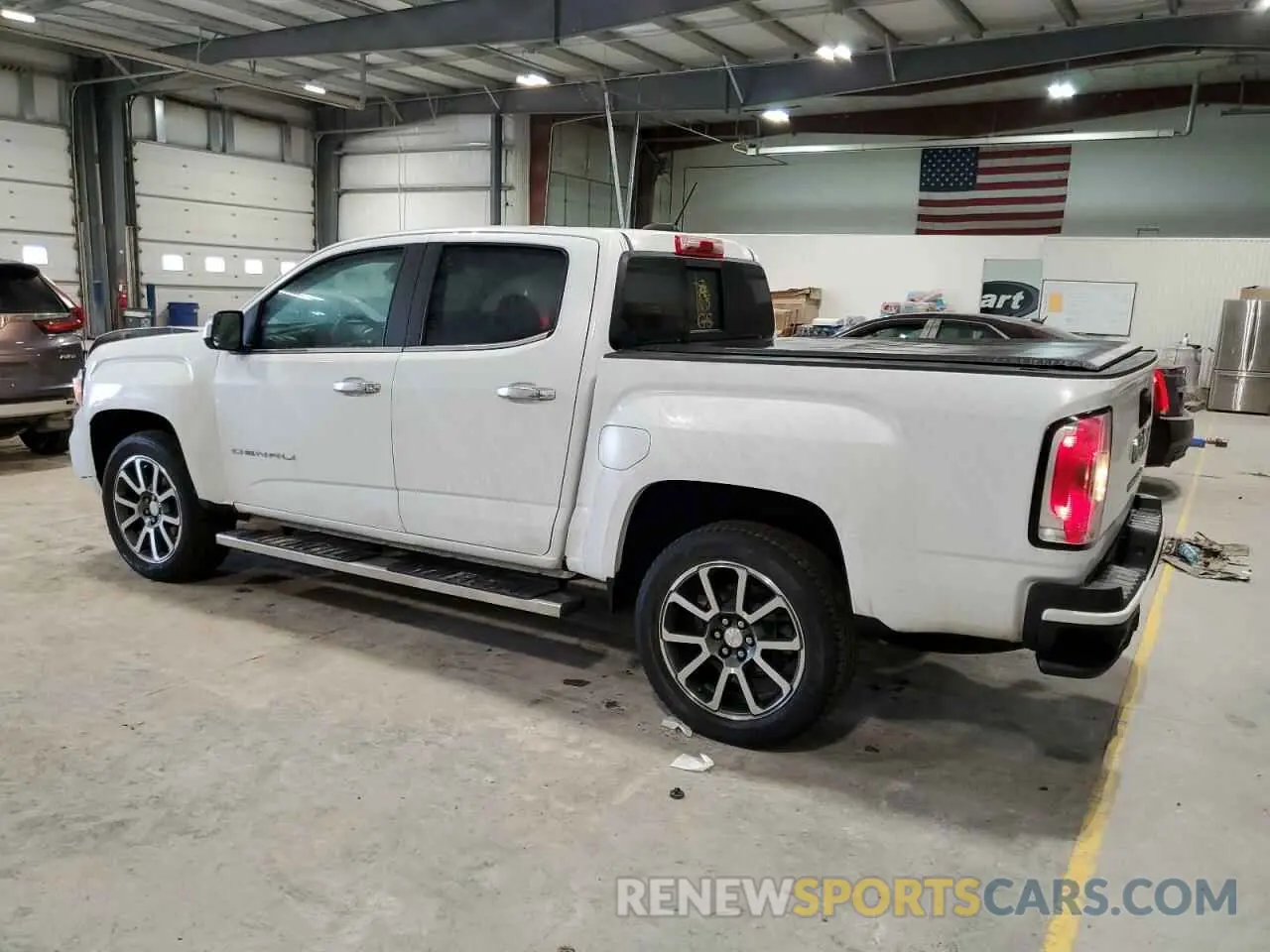 2 Photograph of a damaged car 1GTG6EEN8M1280992 GMC CANYON 2021