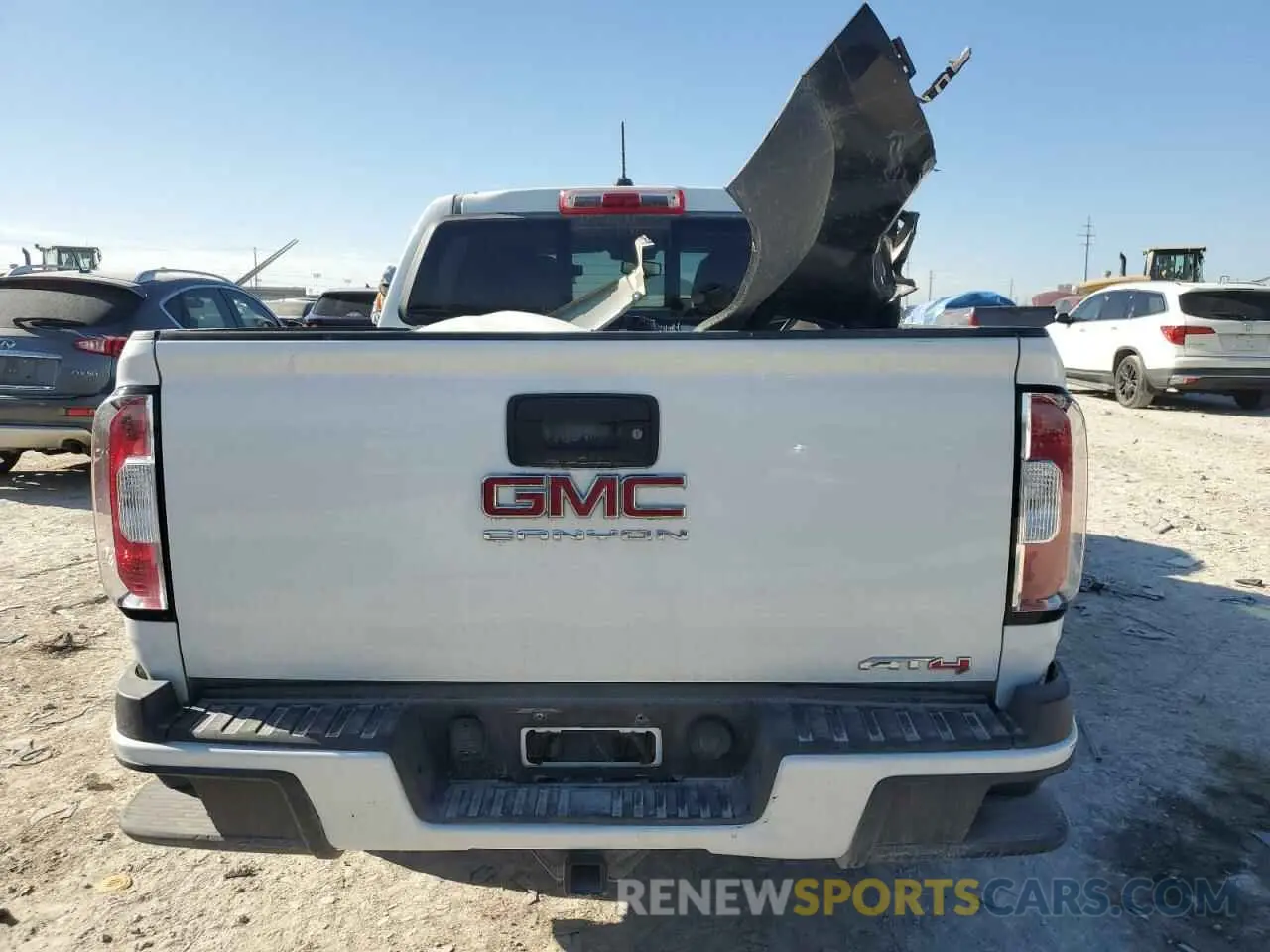 6 Photograph of a damaged car 1GTG6FEN0M1122894 GMC CANYON 2021