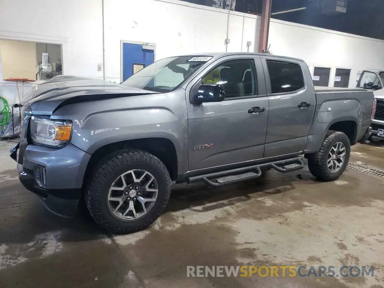1 Photograph of a damaged car 1GTG6FEN1M1203936 GMC CANYON 2021