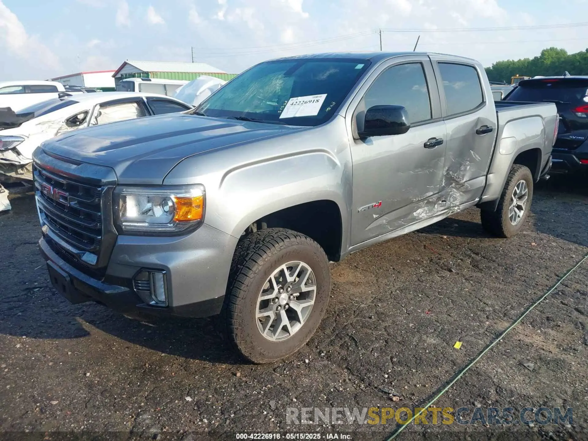2 Photograph of a damaged car 1GTG6FEN1M1295341 GMC CANYON 2021