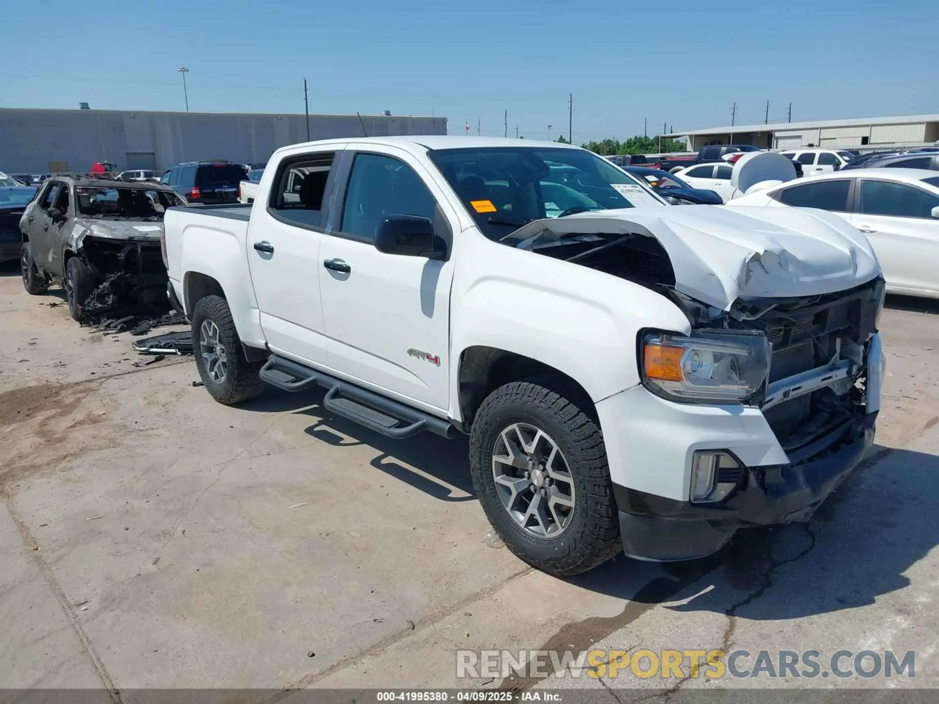 1 Photograph of a damaged car 1GTG6FEN3M1178957 GMC CANYON 2021