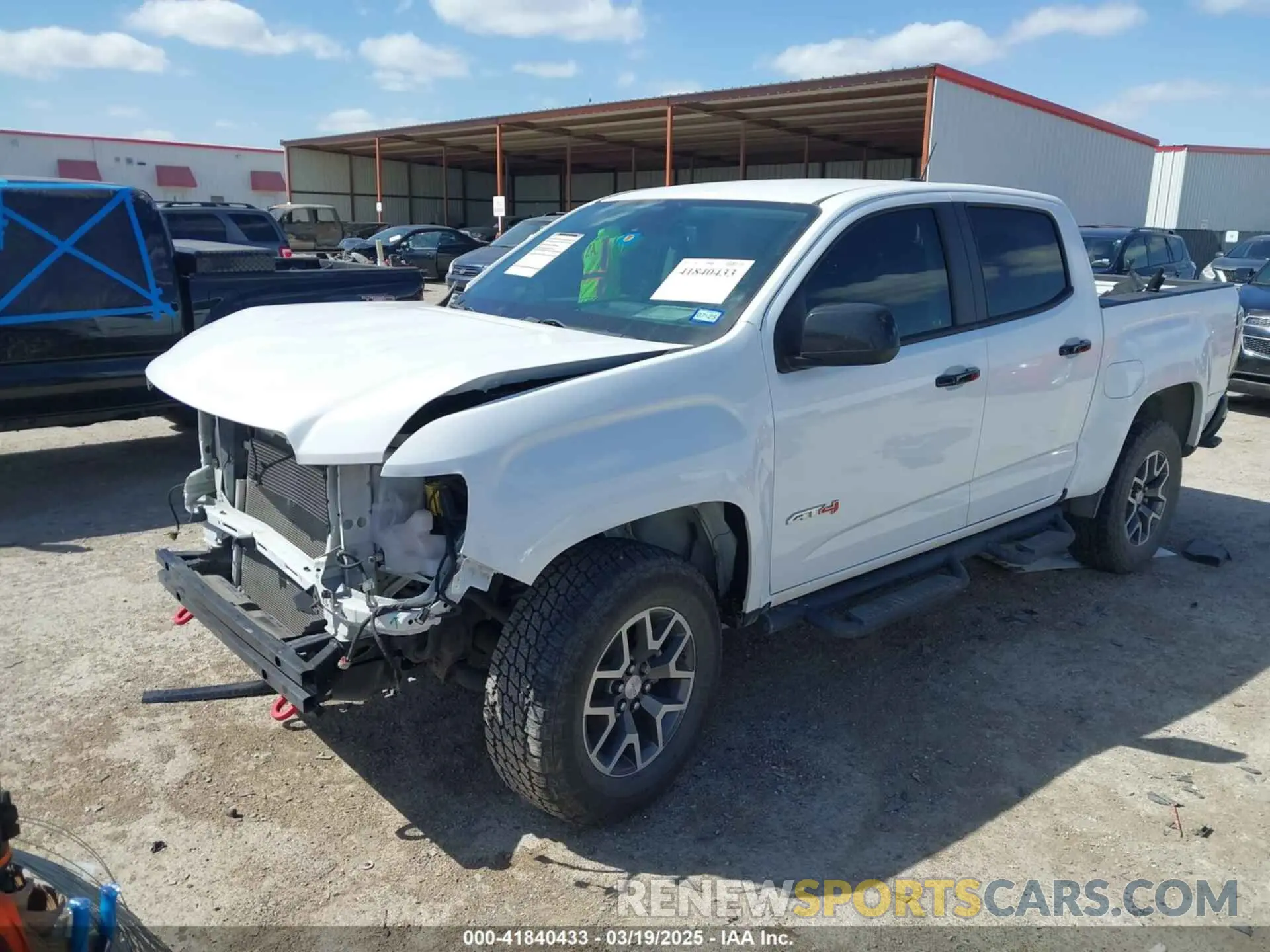 2 Photograph of a damaged car 1GTG6FEN4M1284091 GMC CANYON 2021