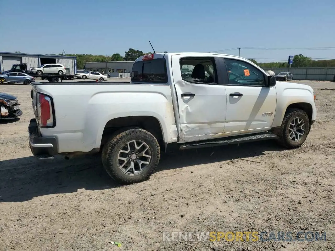 3 Photograph of a damaged car 1GTG6FEN5M1118081 GMC CANYON 2021