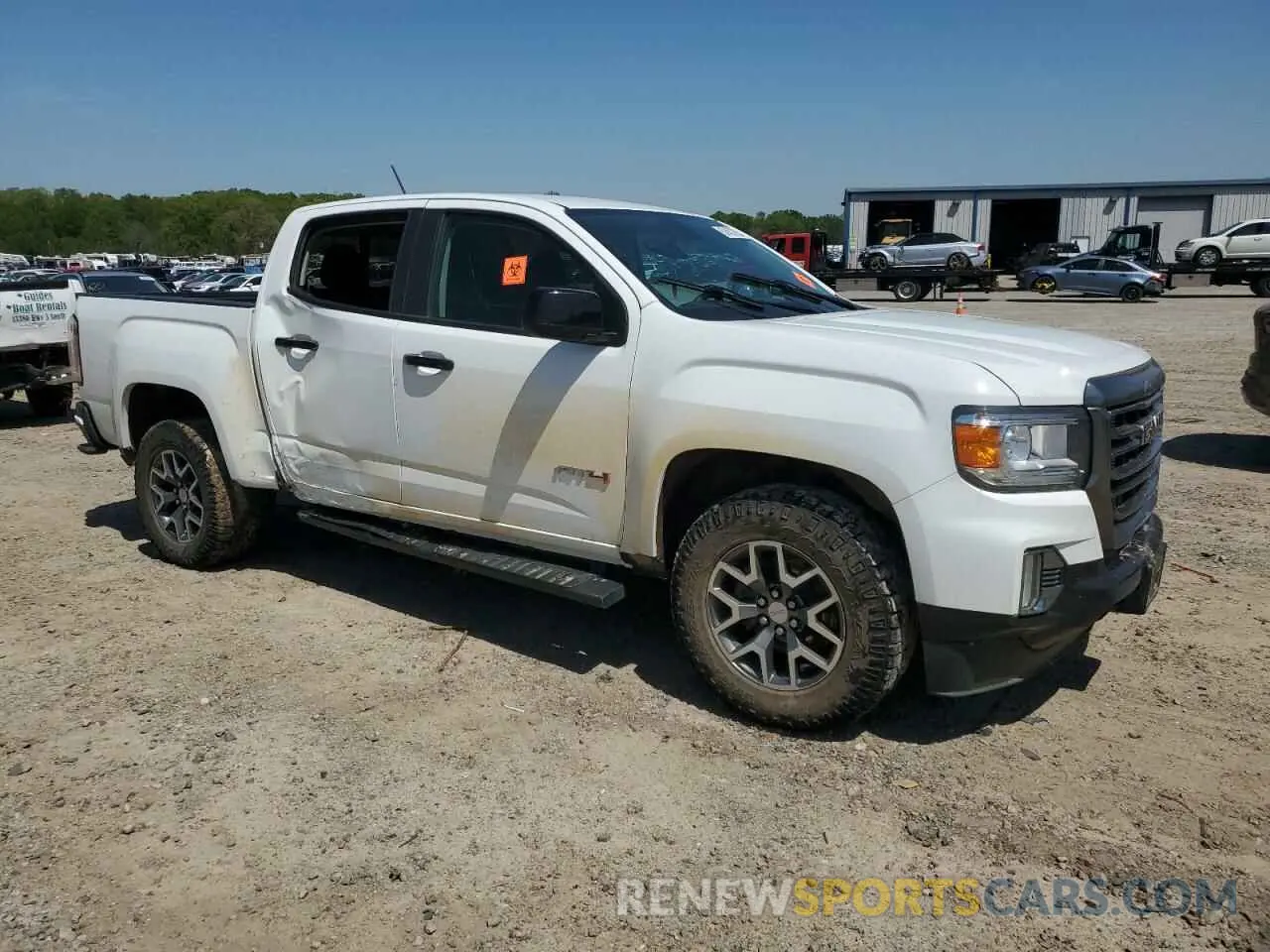 4 Photograph of a damaged car 1GTG6FEN5M1118081 GMC CANYON 2021