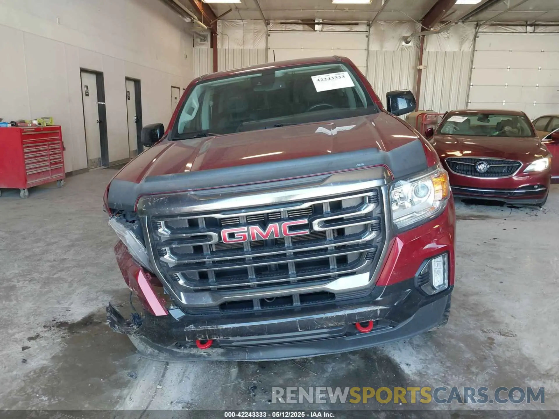 12 Photograph of a damaged car 1GTG6FEN7M1160316 GMC CANYON 2021