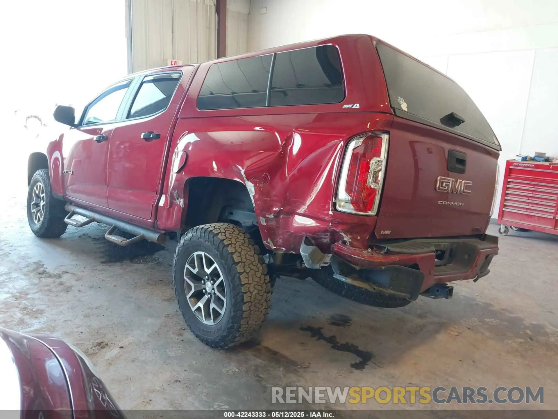 3 Photograph of a damaged car 1GTG6FEN7M1160316 GMC CANYON 2021