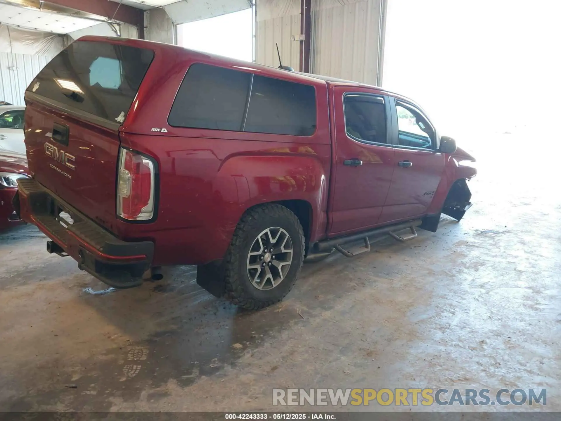 4 Photograph of a damaged car 1GTG6FEN7M1160316 GMC CANYON 2021